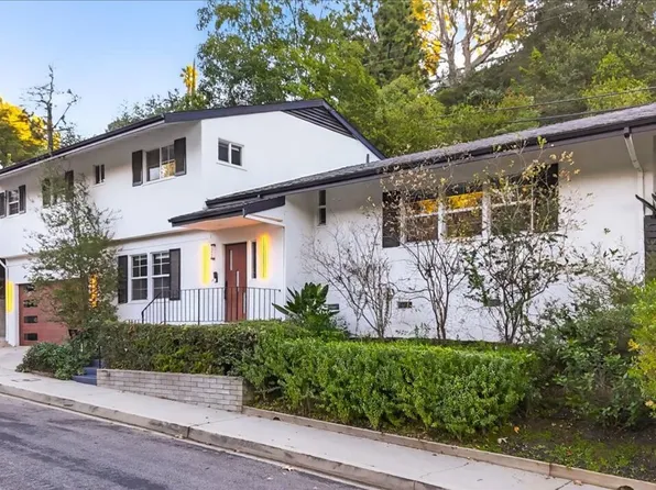 15440 Hamner Dr, Los Angeles, CA 90077