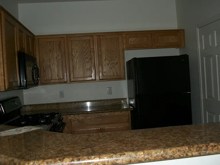 5855 Valley Dr #2040 — Photo 4