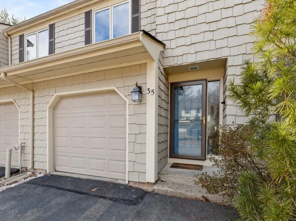35 Uplands Way #35, Glastonbury, CT 06033