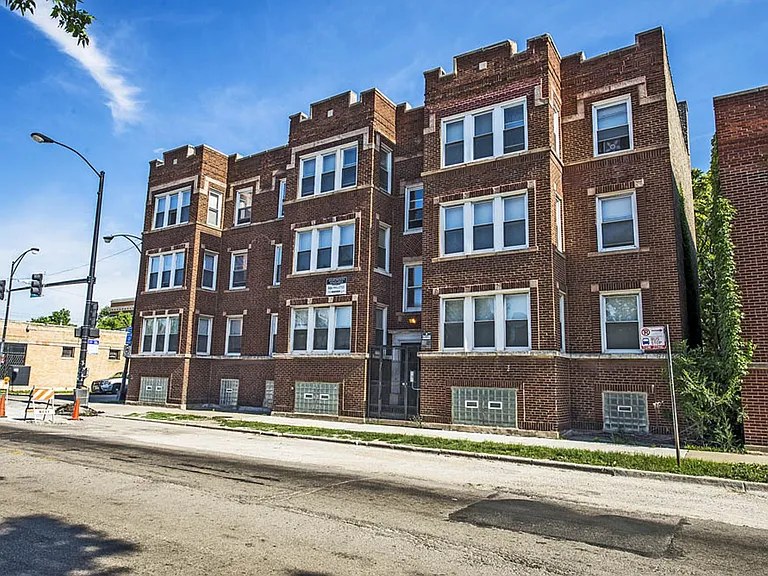 7055 S St Lawrence — Photo 14