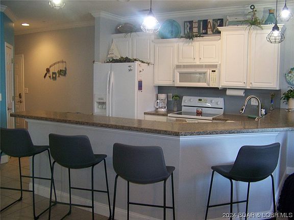 5th image of 440 Cedar Heights Dr #3-F