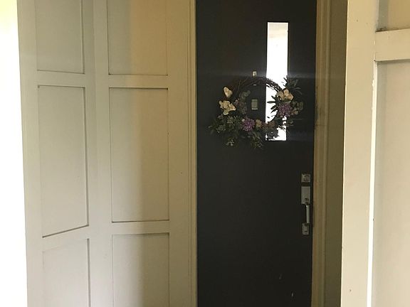 5th image of 1101 W 1st St APT 401