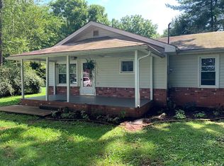 81 Israel Rd, Candler, NC 28715