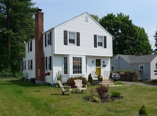 17 Hughes St, Plainville, CT 06062