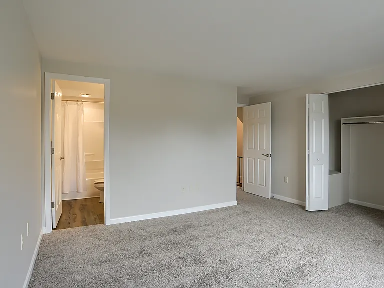 Briarcrest Gardens Apartments & Townhomes — Photo 27