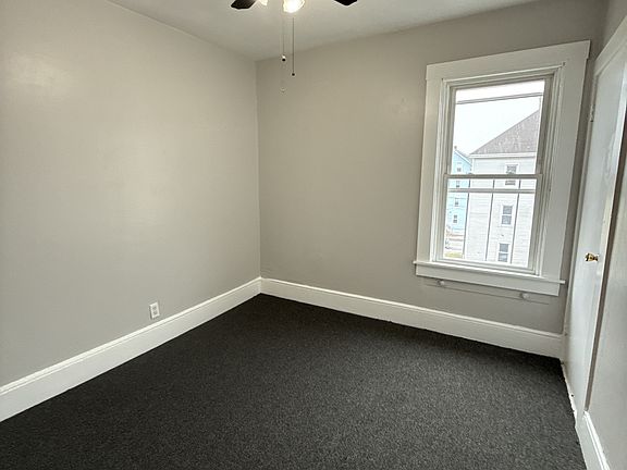 3rd image of 16 Bullard St #11361092