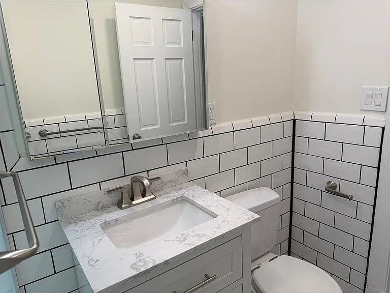 28 Sparrow St #28 — Photo 20