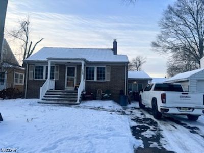 349 Roosevelt Ln, Kenilworth, NJ, 07033