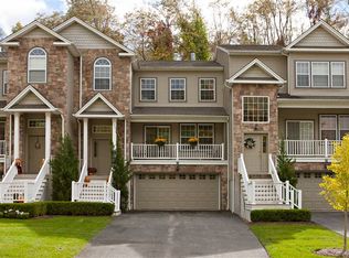 59 N River Dr, Beacon, NY 12508