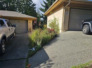 Colwoods, Colwood, BC V9B 1Z6