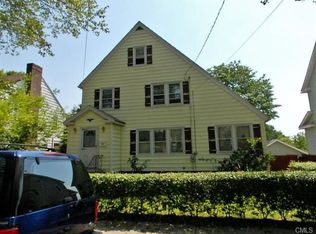 70 Hale Ter, Bridgeport, CT 06610