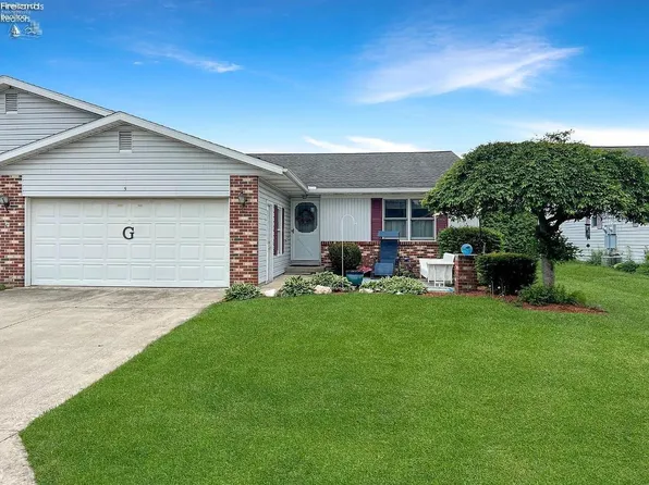 5 W Teakwood Ct, Tiffin, OH 44883