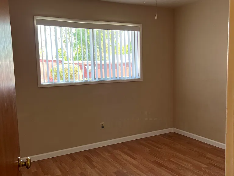 2657 Riverside Blvd #5A — Photo 5