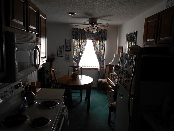 4th image of 905 Cambridge Manor Dr