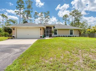2270 Robin Dr, Naples, FL 34117