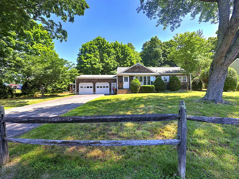 38 Eagle Rd — Photo 1