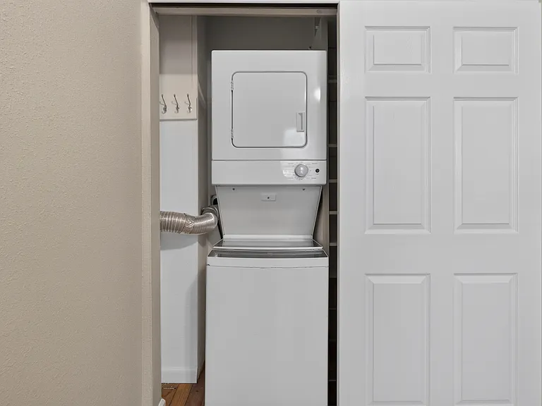 3641 McDonald Ave #2 — Photo 13