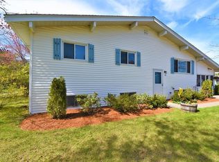 17 Karen Ave, Medway, MA 02053