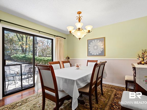 4th image of 2409 Pavan Dr