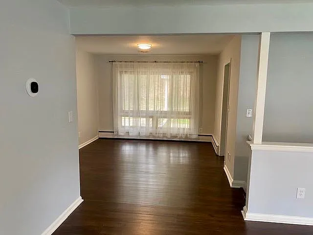 3 bed, 1120 sqft, $2,975 — Photo 4