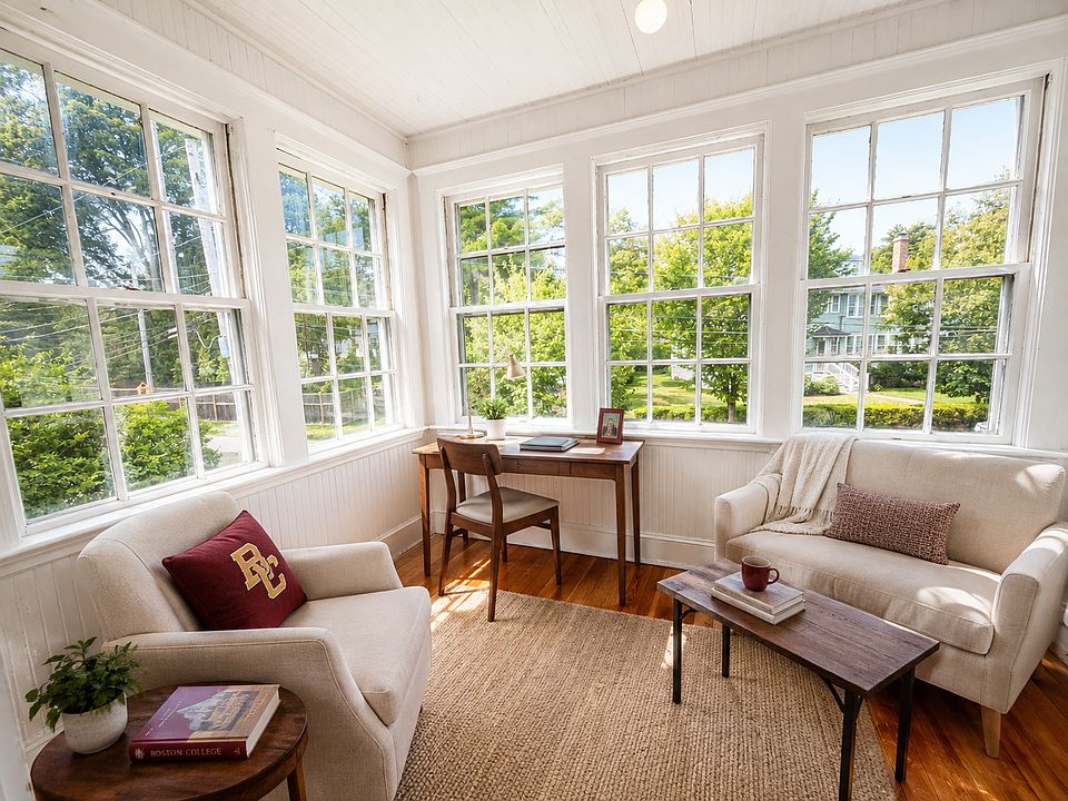 1st image of 12 Hammondswood Rd #12
