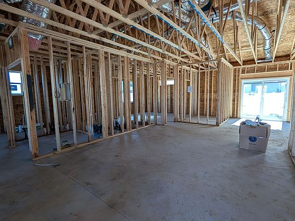 3rd image of 2455 Woodhull Rd