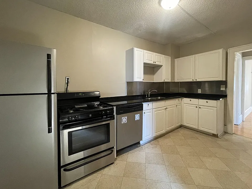 3340 Stevens Ave #3