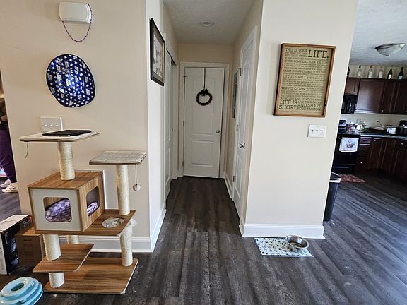 5th image of 635 Twisted Oak Dr NW