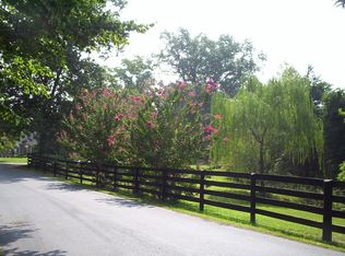 1285 Templeton Cir, Earlysville, VA 22936