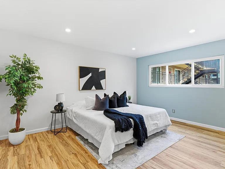3609 E 2nd St #207 — Photo 4