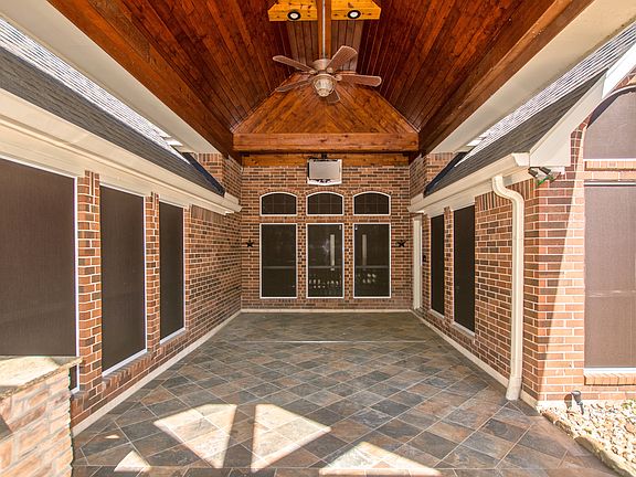 3rd image of 8202 Shoregrove Dr