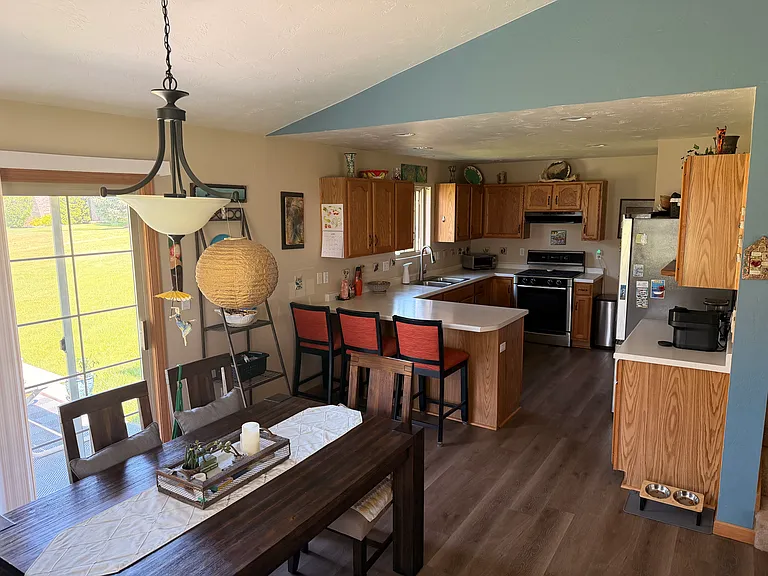 4708 Fox Grove Rd — Photo 4