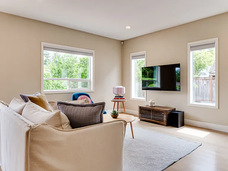 3375 Bardell Ave — Photo 22