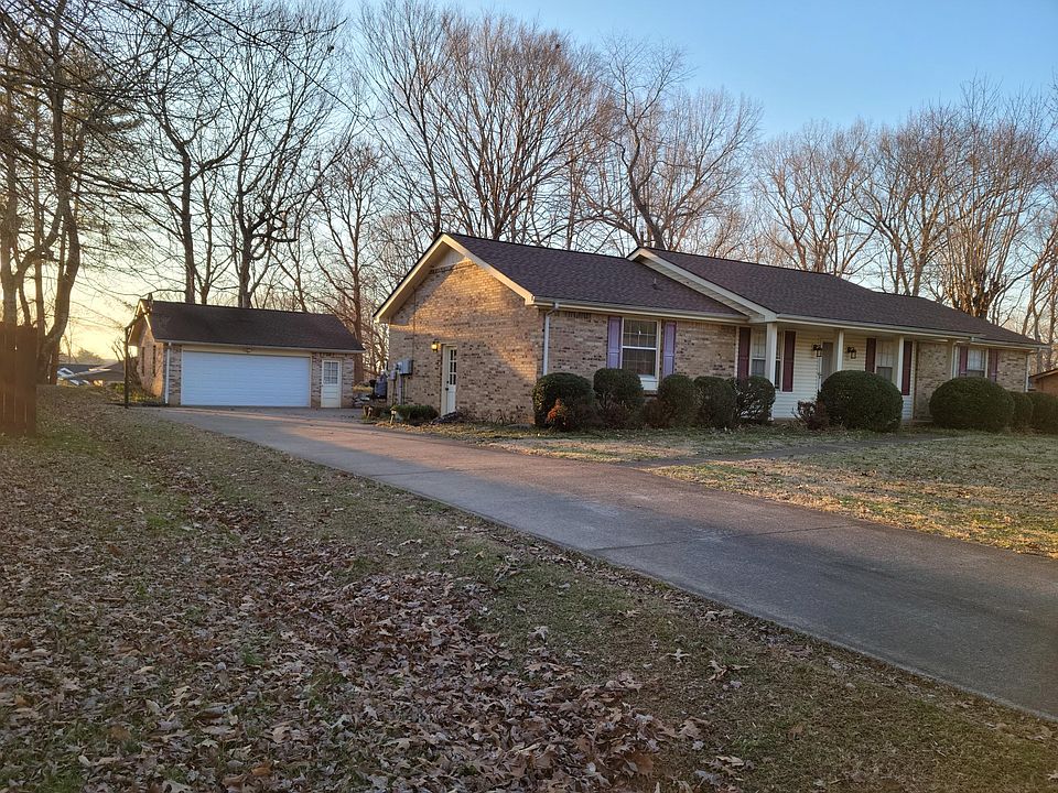 1st image of 1806 Auburn Dr