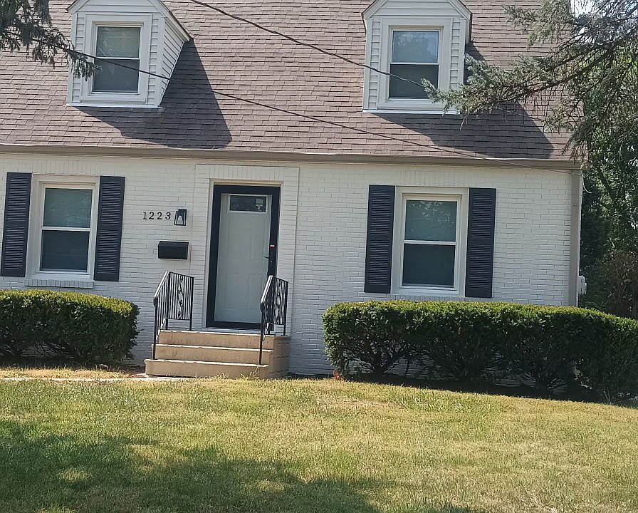 1st image of 1223 E Thompson Rd