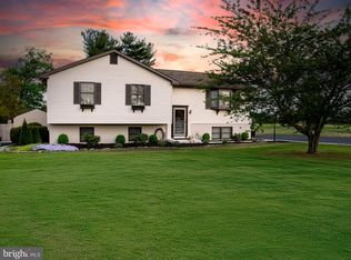 51 S Golfwood Ave, Carneys Point, NJ 08069