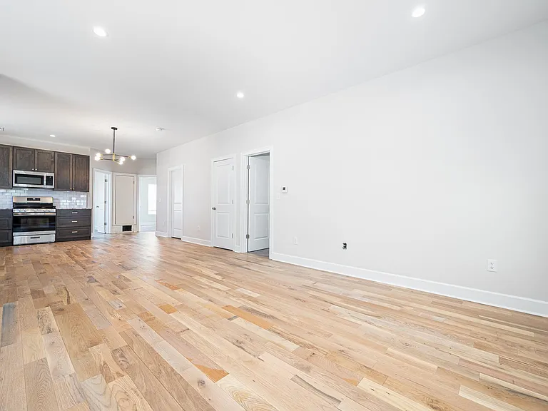775-777 McAllister Ave #775-777 — Photo 6