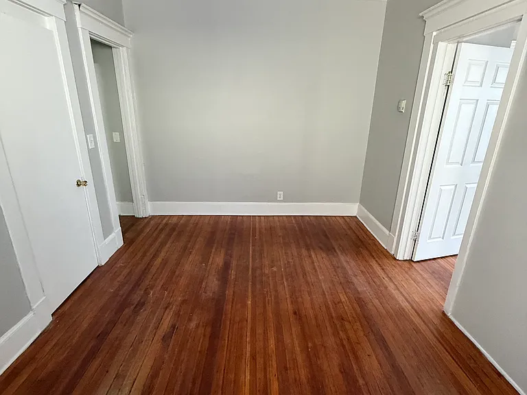 429 Ellsworth Ave #1L — Photo 8