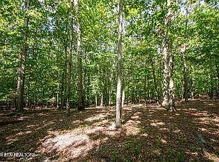 3rd image of 1267 Old Dogwood Trl