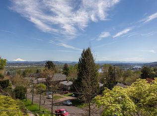 359 SW Hamilton St, Portland, OR 97239