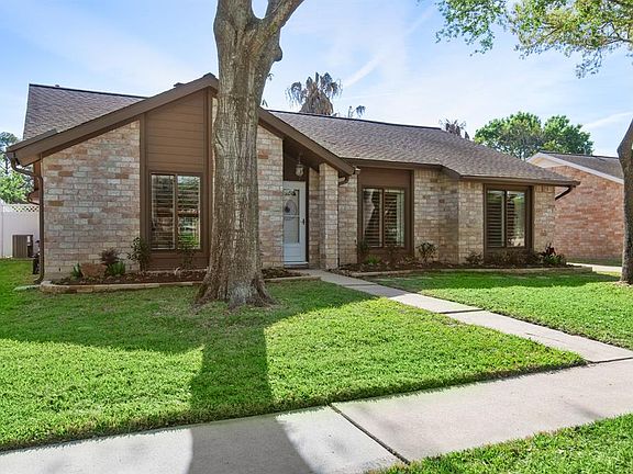 2nd image of 1235 Park Royale Ln