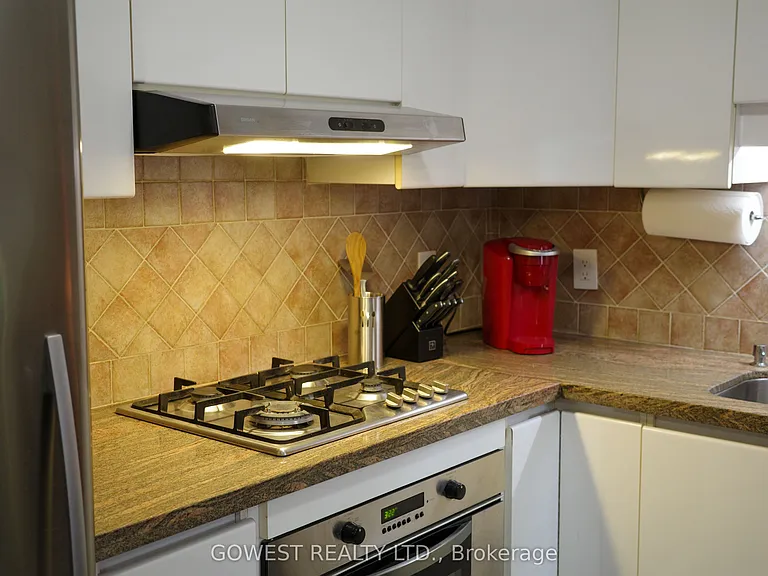 20 Glen Gordon Rd #5 — Photo 23