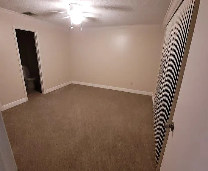 4606 Mercado Dr — Photo 29