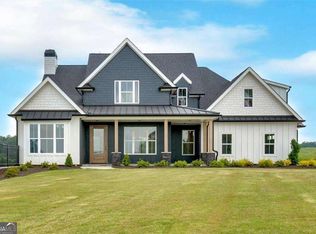 152 Palisade Dr, Rydal, GA 30171