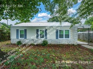 609 8th St NW, Huntsville, AL 35805