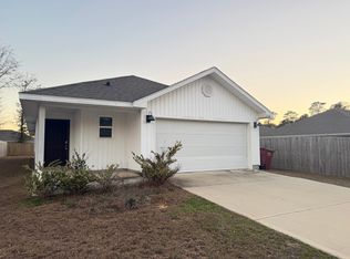 5332 Peach Dr, Pace, FL 32571