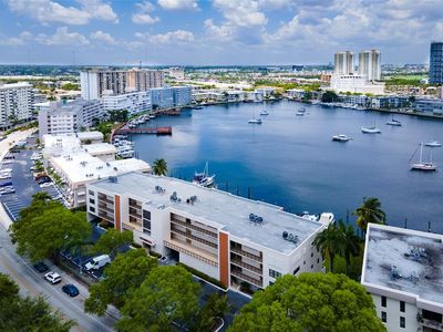 (Undisclosed Address), Hallandale, FL, 33009