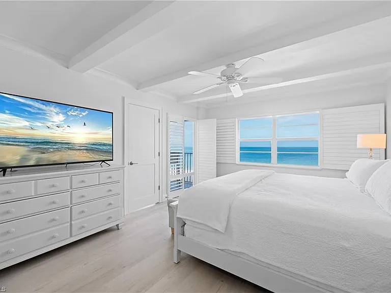 3443 Gulf Shore Blvd N #509 — Photo 11