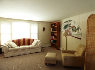 111 Woodview Ln, Green Bay, WI 54301