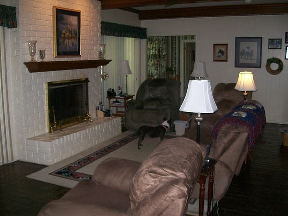 5th image of 118 S Bay Dr